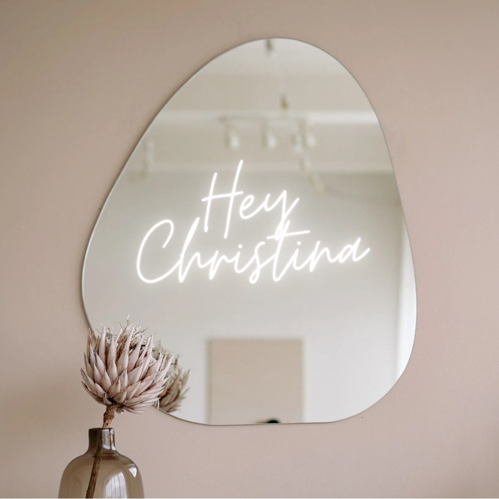 Meet your Posher, Christina